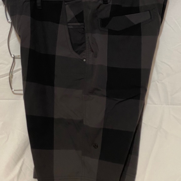 lululemon athletica Other - Lululemon mens shorts. CO 36-21